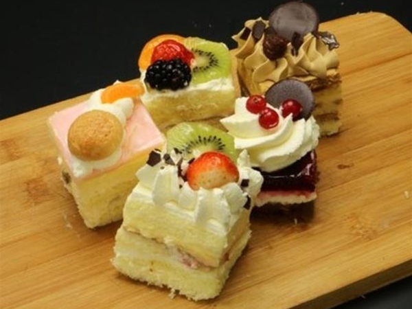 Gesorteerde Cake petit fours